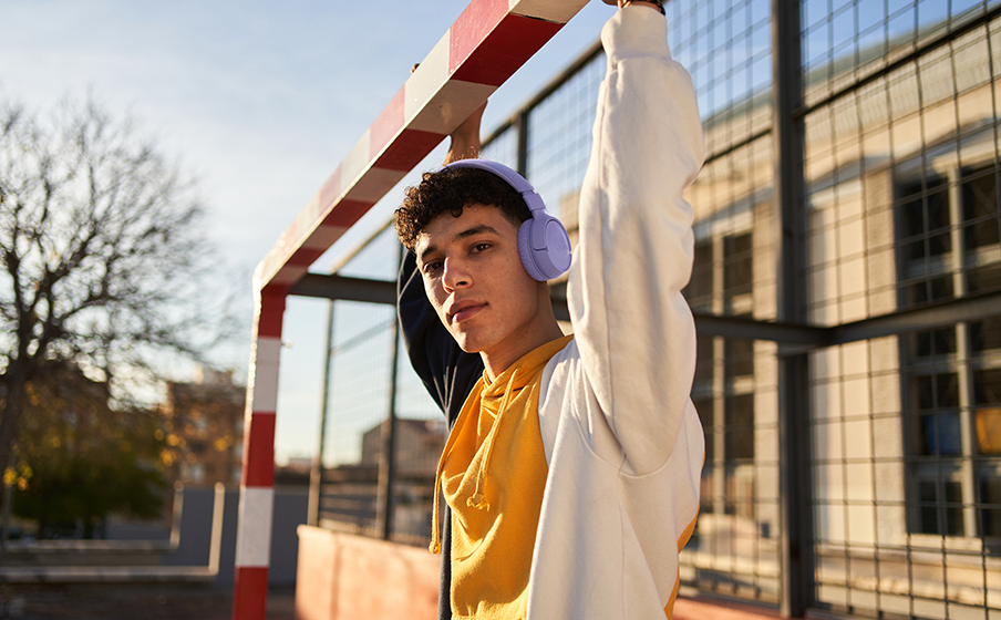 Cuffie Wireless JBL Tune 520BT - On-Ear Con Bluetooth 5.3, Autonomia 57 Ore, JBL Pure Bass | Pieghevoli E Leggere, Con Microfono - Foto 2