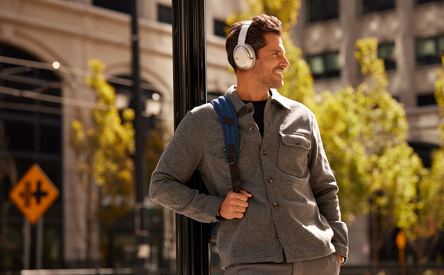 JBL Tour One M2 True Adaptive Noise Cancelling with Smart Ambient - Image