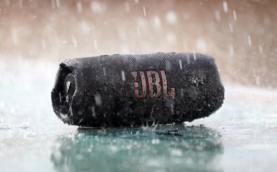 JBL Charge 5 IP67 waterproof and dustproof - Image